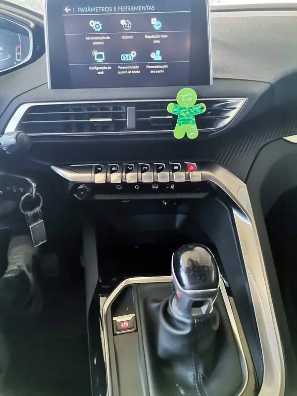 Peugeot 3008 2017 - 14000 EUR, 138000 km - 138000km - foto 6 de 10