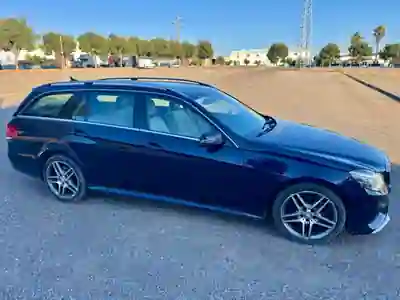 Mercedes-Benz E 300 BLUETEC HYBRID 2015 - 16000 EUR, 253000 km - 253000km - foto 2 de 15