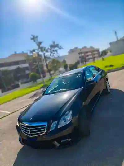 Mercedes-Benz E 250 2010 - 13750 EUR, 275000 km - AUTO.MOTO.pt - 275000km - foto 14 de 17