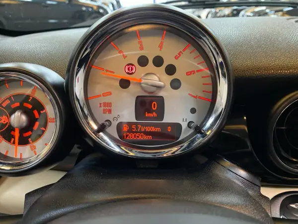 MINI 2014 - 12950 EUR, 128050 km - AUTO.MOTO.pt - 128050km - foto 10 de 20