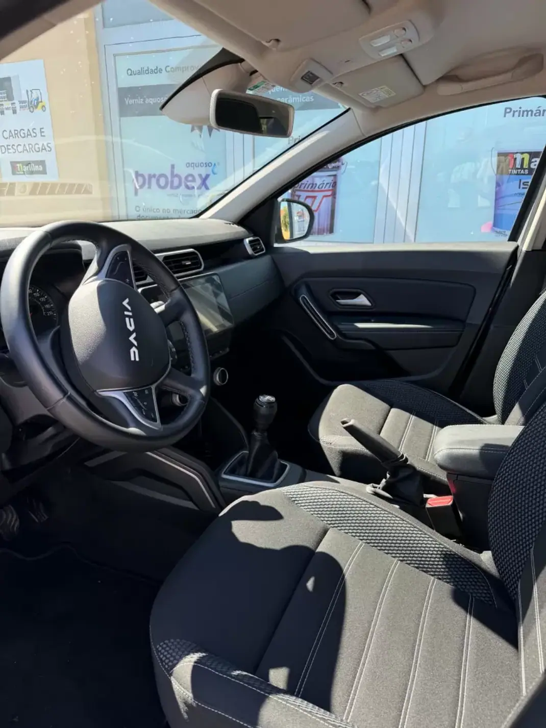 Dacia Duster 2024 - 22480 EUR, 50000 km - 50000km - foto 4 de 4