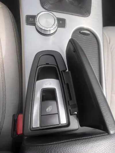Mercedes-Benz SLK 250 2012 - 31950 EUR, 51100 km - AUTO.MOTO.pt - 51100km - foto 21 de 32