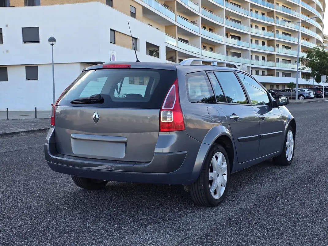 Renault Mégane Break 2007 - 2299 EUR, 220000 km - 220000km - foto 4 de 14
