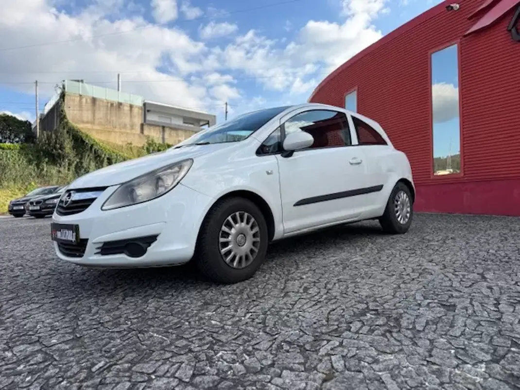 Opel Corsa 1.3 CDTI Van 2007 - 3000 EUR, 342000 km - AUTO.MOTO.pt - 342000km - foto 8 de 10