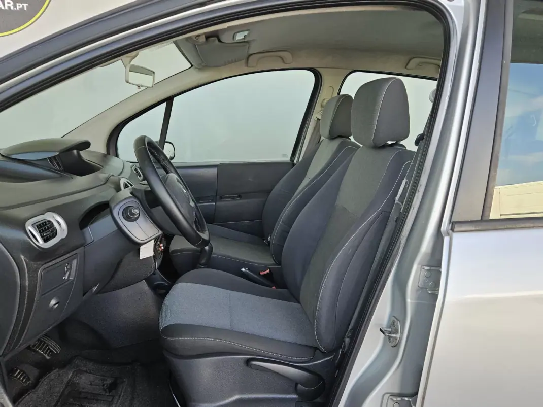Renault Modus 2007 - 2750 EUR, 207000 km - AUTO.MOTO.pt - 207000km - foto 5 de 9