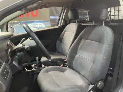 Fiat PUNTO 2008 - 2999 EUR, 233000 km - AUTO.MOTO.pt - 233000km - foto 22 de 36