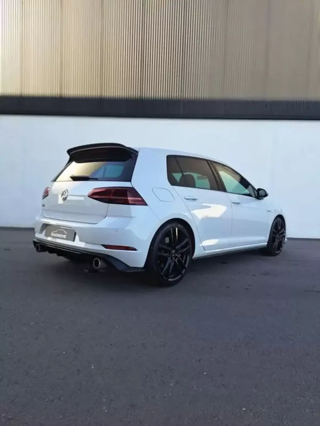 Volkswagen Golf 2019 - 28900 EUR, 108000 km - AUTO.MOTO.pt - 108000km - foto 11 de 32