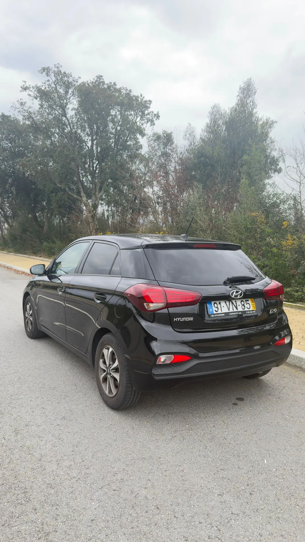 Hyundai i20 2018 - 10550 EUR, 99 km - AUTO.MOTO.pt - 99km - foto 3 de 15