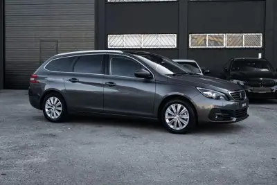 Peugeot 308 SW 2018 - 11999 EUR, 206516 km - AUTO.MOTO.pt - 206516km - foto 20 de 30