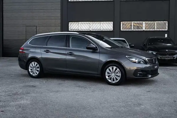 Peugeot 308 SW 2018 - 10999 EUR, 206516 km - AUTO.MOTO.pt - 206516km - foto 20 de 30