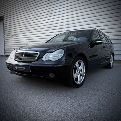 Mercedes-Benz C 200 2001 - 3900 EUR, 375000 km - 375000km - foto 2 de 23