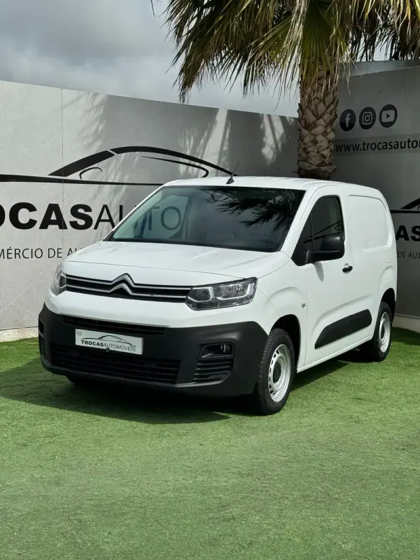 Citroën 1.5 BlueHDi M Control 2021 - 14750 EUR, 118730 km - AUTO.MOTO.pt - 118730km - foto 20 de 20