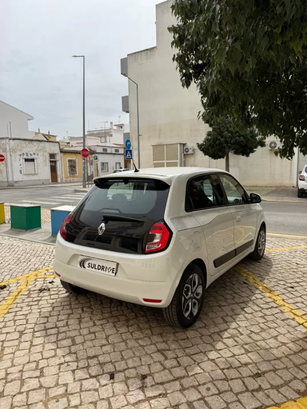 Renault Twingo 2020 - 12350 EUR, 40000 km - AUTO.MOTO.pt - 40000km - foto 5 de 12