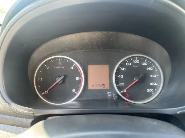 Fiat Fullback 2016 - 16947 EUR, 212000 km - AUTO.MOTO.pt - 212000km - foto 17 de 20