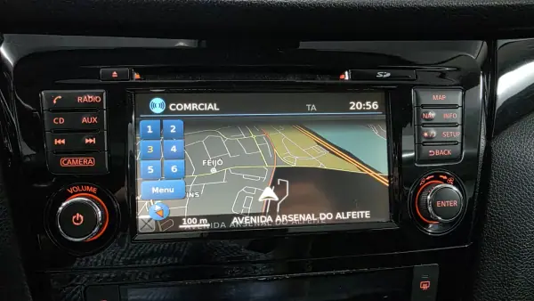 Nissan Qashqai 2015 - 17990 EUR, 157000 km - AUTO.MOTO.pt - 157000km - foto 10 de 24