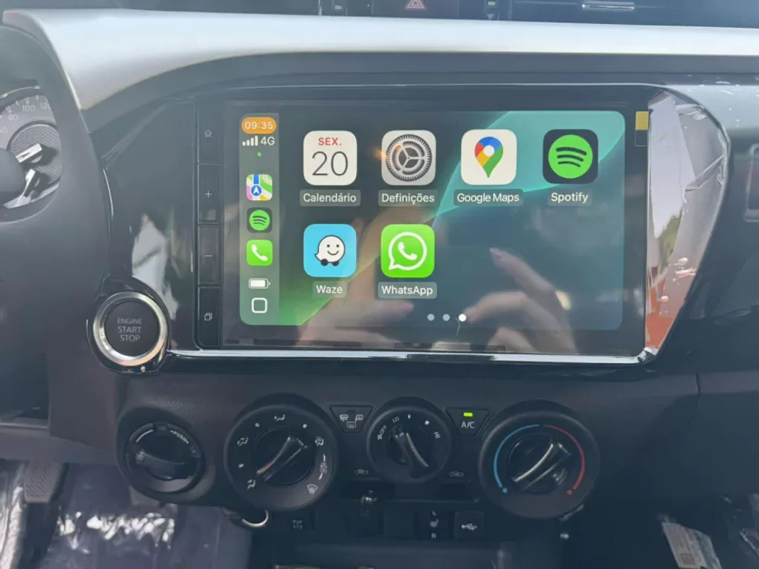 Toyota Hilux 2025 - 64900 EUR, 34 km - AUTO.MOTO.pt - 34km - foto 11 de 29