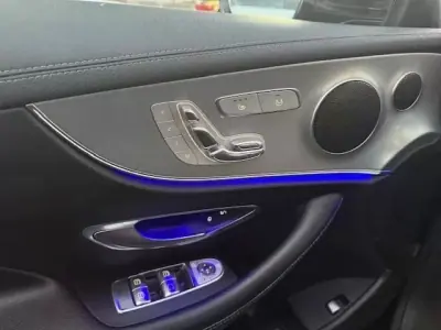 Mercedes-Benz E 220 2017 - 31950 EUR, 241000 km - AUTO.MOTO.pt - 241000km - foto 38 de 51