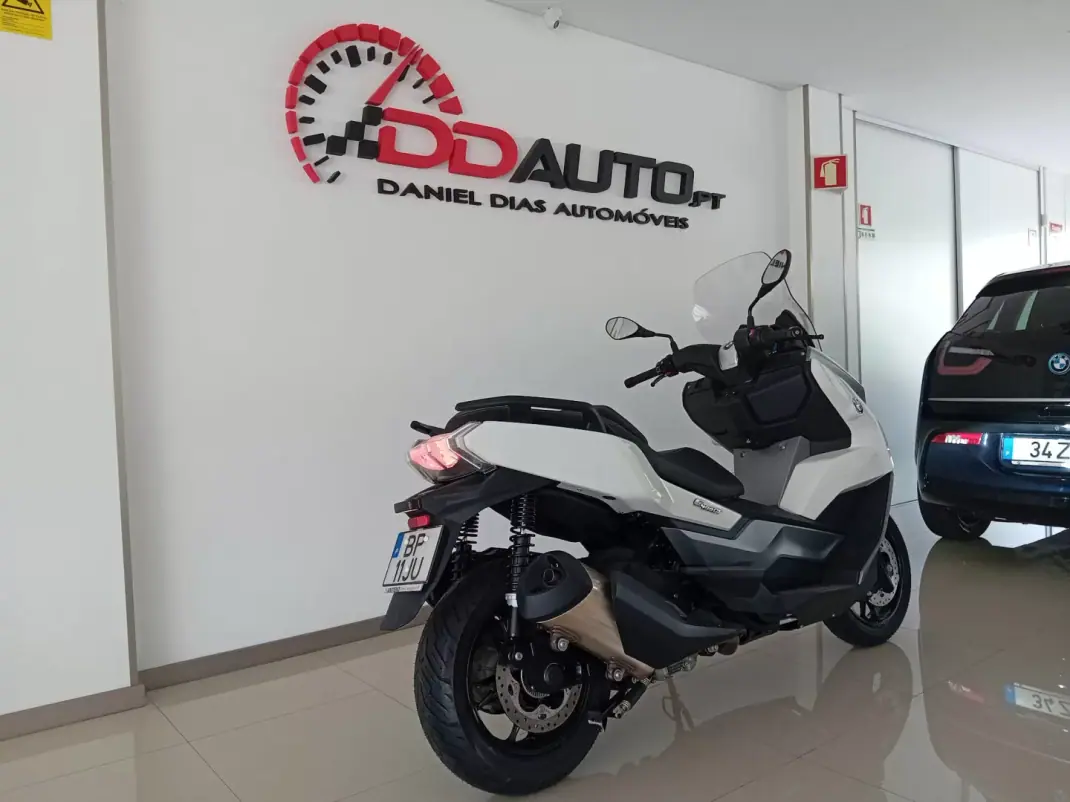 BMW C 400 GT 2024 - 7590 EUR, 100 km - AUTO.MOTO.pt - 100km - foto 3 de 11