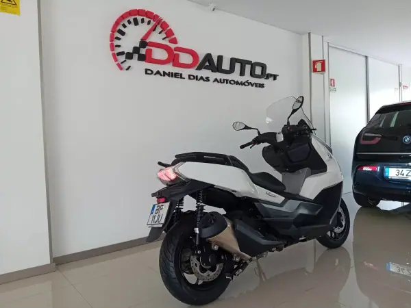 BMW C 400 GT 2024 - 7590 EUR, 100 km - AUTO.MOTO.pt - 100km - foto 3 de 11