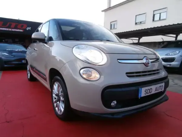 Fiat 500L 2013 - 7500 EUR, 175007 km - AUTO.MOTO.pt - 175007km - foto 3 de 32