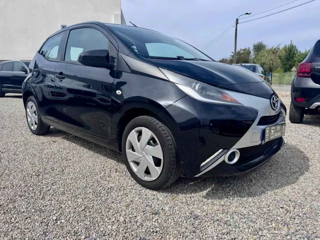 Toyota Aygo 2017 - 9750 EUR, 94443 km - 94443km - foto 2 de 19