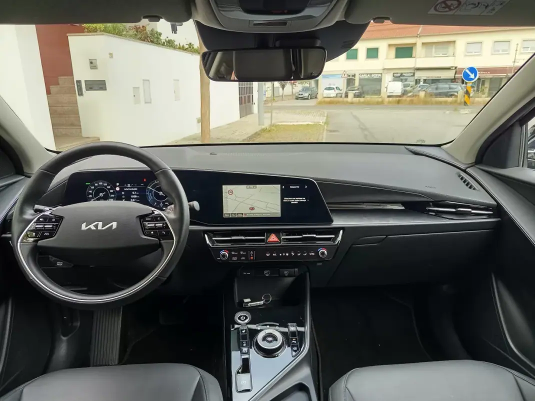 Kia e-Niro 2023 - 27490 EUR, 74100 km - 74100km - foto 14 de 19