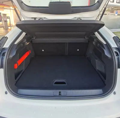 Citroën C4 2022 - 17400 EUR, 103000 km - AUTO.MOTO.pt - 103000km - foto 7 de 11