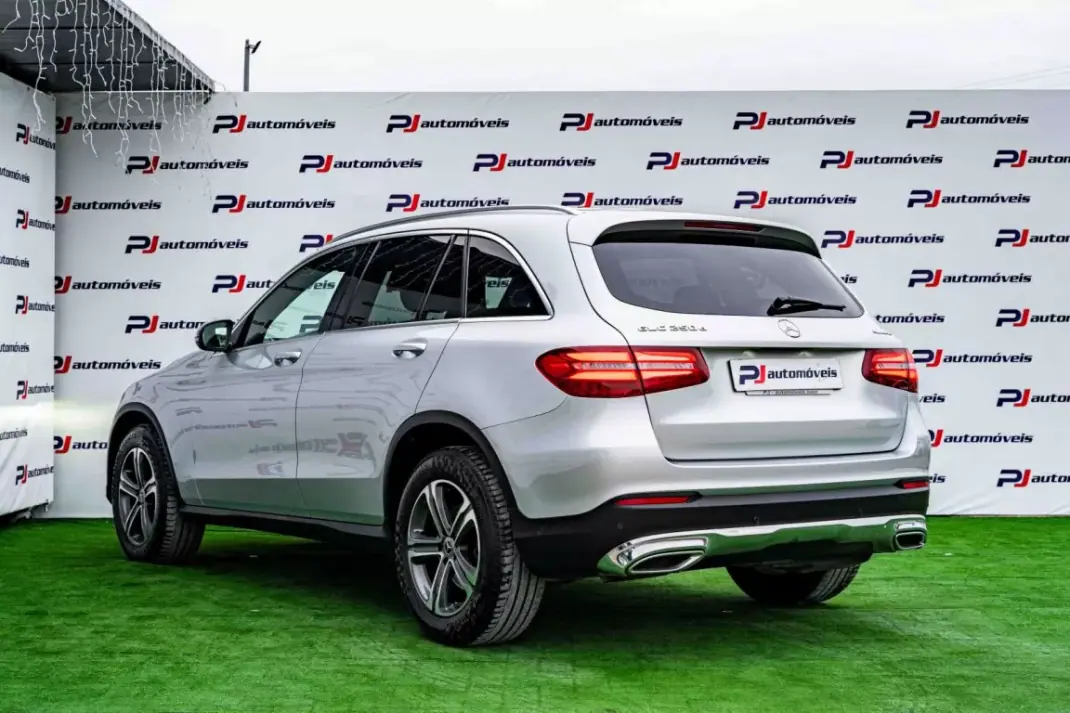 Mercedes-Benz GLC 250 2018 - 33900 EUR, 186200 km - AUTO.MOTO.pt - 186200km - foto 4 de 19