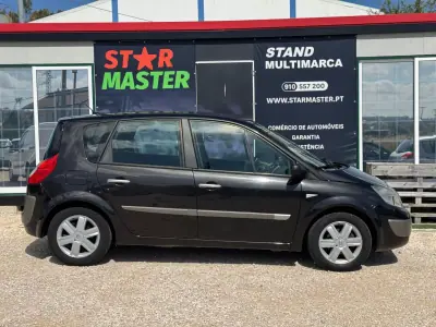 Renault Scénic 2004 - 4350 EUR, 241305 km - AUTO.MOTO.pt - 241305km - foto 5 de 18