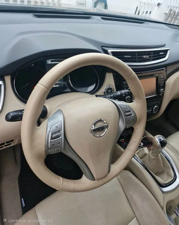 Nissan X-Trail 2015 — foto 2 de 14