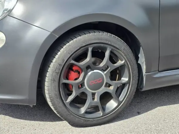 Fiat 500 2014 - 10750 EUR, 141000 km - AUTO.MOTO.pt - 141000km - foto 13 de 15