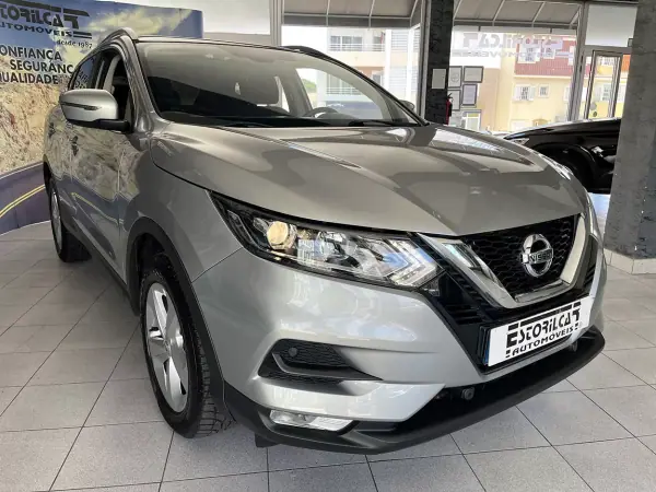 Nissan Qashqai 2019 - 18900 EUR, 106352 km - AUTO.MOTO.pt - 106352km - foto 2 de 22