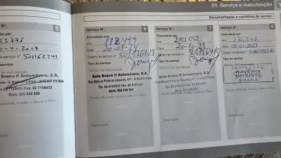 Volvo V60 2015 - 11900 EUR, 314478 km - AUTO.MOTO.pt - 314478km - foto 55 de 60