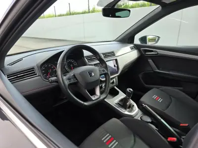 SEAT Arona 2020 - 14500 EUR, 61900 km - AUTO.MOTO.pt - 61900km - foto 17 de 42