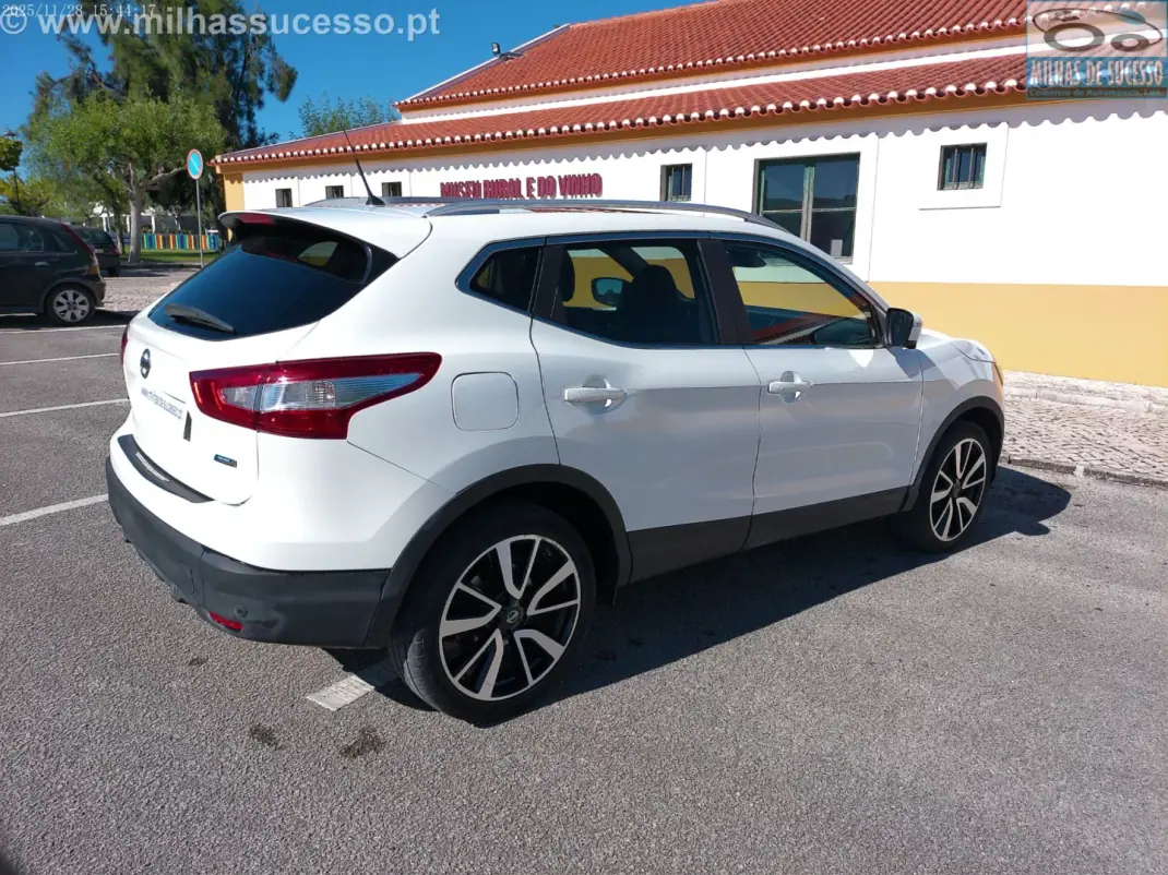 Nissan Qashqai 2015 - 12850 EUR, 212000 km - 212000km - foto 6 de 31