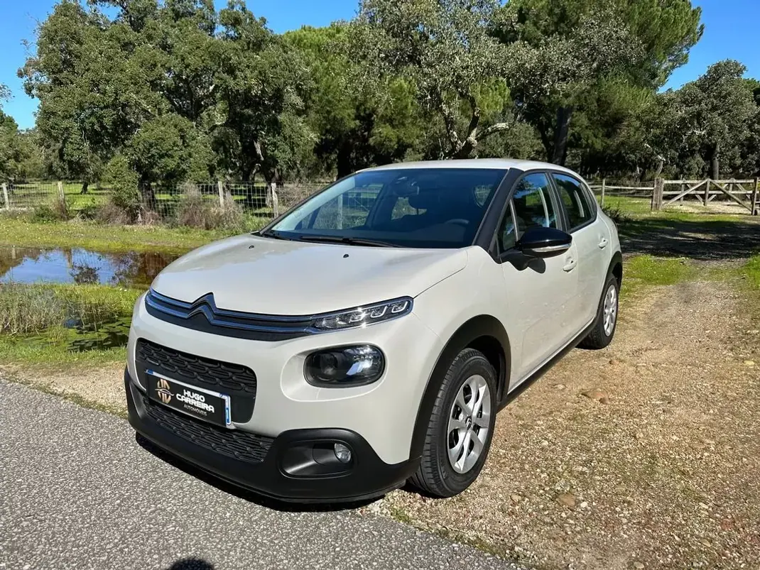 Citroën C3 2018 - 8200 EUR, 107000 km - AUTO.MOTO.pt - 107000km - foto 1 de 11