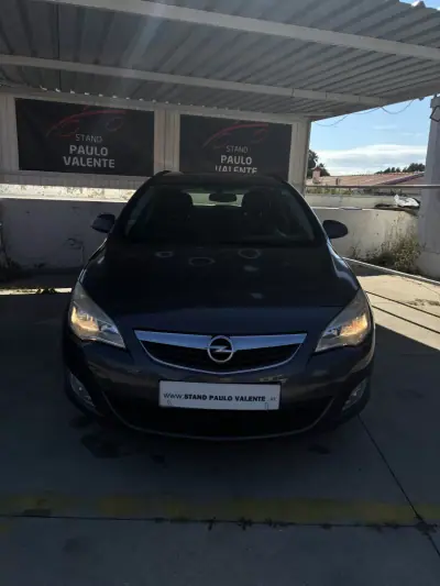Opel Astra Sports Tourer 2011 - 2999 EUR, 329000 km - AUTO.MOTO.pt - 329000km - foto 2 de 20