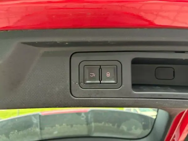 BYD Atto 3 2023 - 27990 EUR, 42580 km - AUTO.MOTO.pt - 42580km - foto 13 de 15