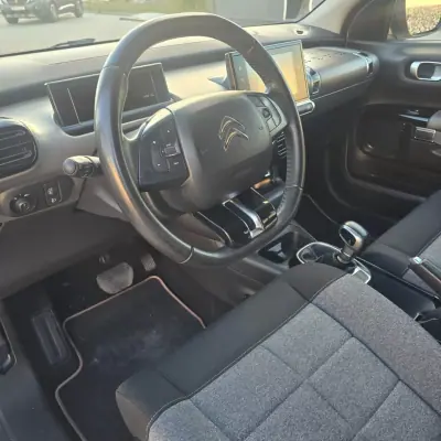Citroën C4 Cactus 2019 - 11250 EUR, 145008 km - 145008km - foto 13 de 26