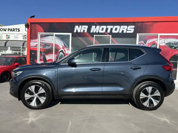 Volvo XC 40 2022 - 27947 EUR, 57500 km - AUTO.MOTO.pt - 57500km - foto 5 de 20