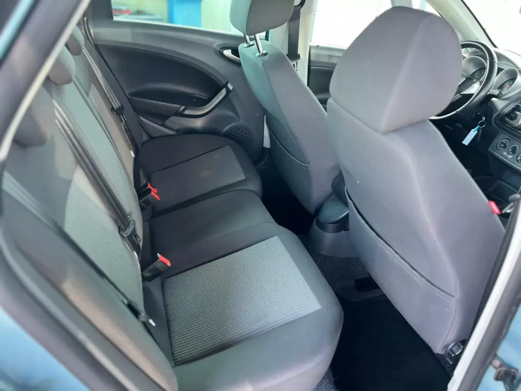 SEAT Ibiza ST 2010 - 6500 EUR, 156150 km - AUTO.MOTO.pt - 156150km - foto 9 de 10