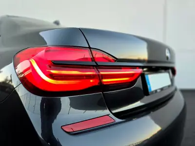 BMW 740 2017 - 35900 EUR, 125000 km - AUTO.MOTO.pt - 125000km - foto 12 de 54