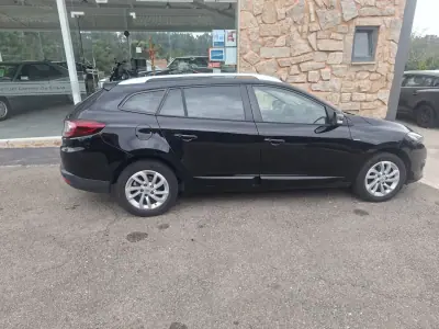 Renault Mégane Sport Tourer 2015 - 7630 EUR, 229622 km - foto 5 de 19