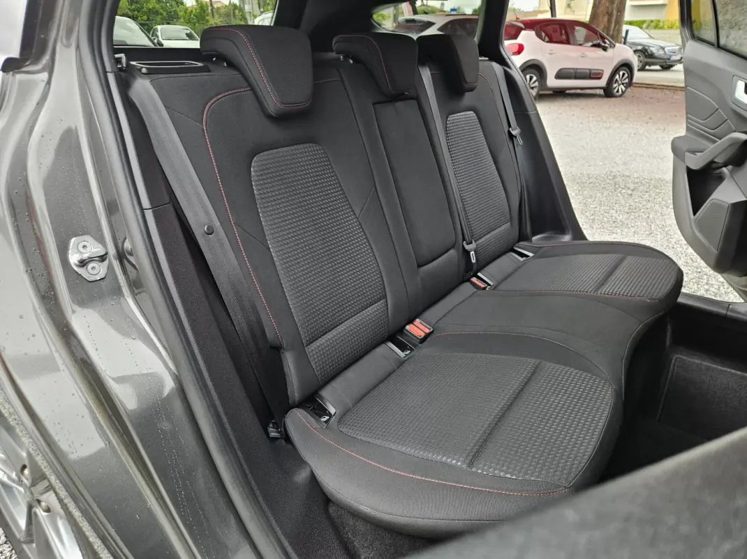 Ford Focus SW 2021 - 17800 EUR, 91100 km - AUTO.MOTO.pt - 91100km - foto 21 de 66