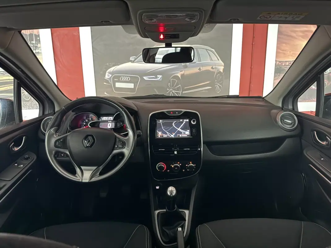 Renault Clio Sport Tourer 2016 - 10990 EUR, 88915 km - AUTO.MOTO.pt - 88915km - foto 19 de 19