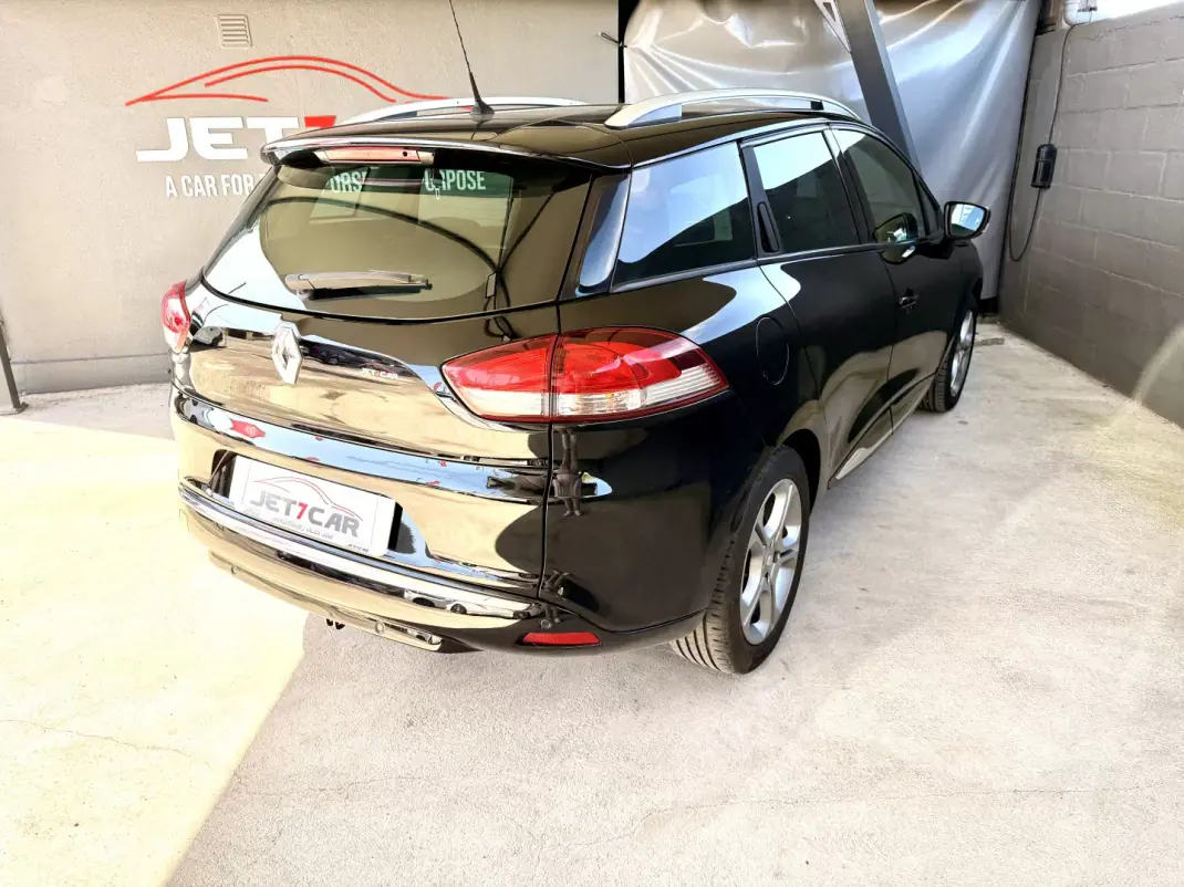Renault Clio Sport Tourer 2013 - 7990 EUR, 202124 km - AUTO.MOTO.pt - 202124km - foto 5 de 13