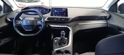 Peugeot 5008 2020 - 25500 EUR, 87769 km - AUTO.MOTO.pt - 87769km - foto 9 de 21