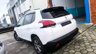 Peugeot 2008 2017 - 10900 EUR, 145000 km - AUTO.MOTO.pt - 145000km - foto 6 de 16