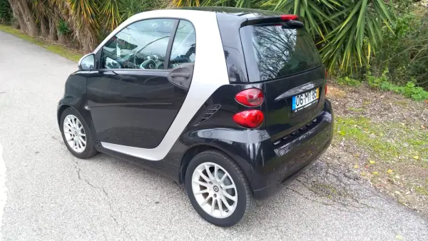 Smart Fortwo Cabrio 2012 - 5900 EUR, 227055 km - AUTO.MOTO.pt - 227055km - foto 5 de 11