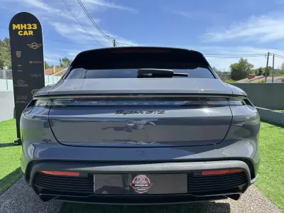Porsche Taycan Sport Turismo 2025 - 130000 EUR, 19000 km - AUTO.MOTO.pt - 19000km - foto 16 de 78